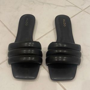 ALDO slide sandals in black, excellent condition, size 9.